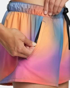 RVCA ROSE MACHADO TRAINING SHORTS -Rvca avjns00202 rvcaw nhk6 dtl1