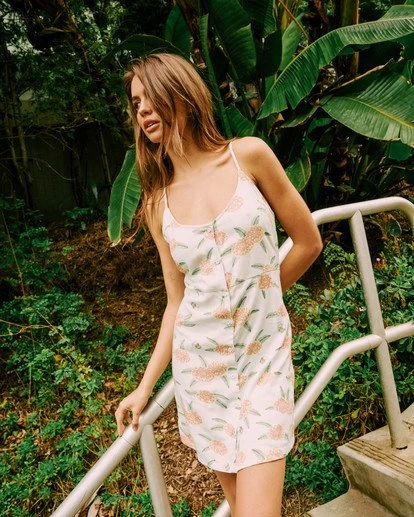 RVCA LUKE PELLETIER | FLORAL DRESS 1 RVCA LUKE PELLETIER | FLORAL DRESS