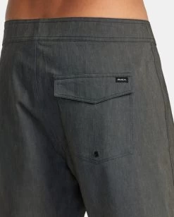 RVCA MARTIN ANDER ELASTIC BOARDSHORTS 18" -Rvca avybs00306 rvcaw blk dtl2