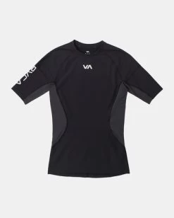 RVCA COMPRESSION PERFORMANCE SPORT T-SHIRT 11 RVCA COMPRESSION PERFORMANCE SPORT T-SHIRT -Rvca avykt00122 rvcaf blk frt1