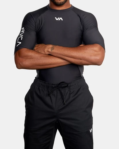 RVCA COMPRESSION PERFORMANCE SPORT T-SHIRT 1 RVCA COMPRESSION PERFORMANCE SPORT T-SHIRT
