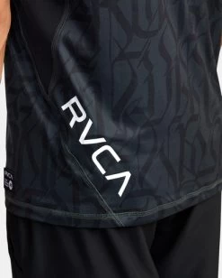 RVCA THUG ROSE SPORT VENT PERFORMANCE SHORT SLEEVE TOP -Rvca avykt00284 rvcaw blk dtl2