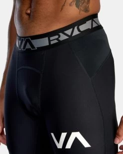 RVCA COMPRESSION SHORTS -Rvca avyws00119 rvcaw blk dtl2