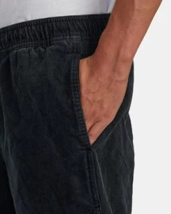 RVCA ESCAPE ELASTIC CORDUROY SHORTS 17” 9 RVCA ESCAPE ELASTIC CORDUROY SHORTS 17” -Rvca avyws00160 rvcaw blk dtl2