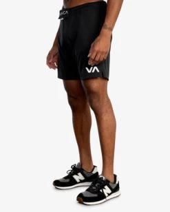 RVCA FIGHT SCRAPPER ELASTIC WALKSHORTS 17"