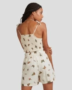 RVCA MEL G | FLUTTER TIE SMOCKED TOP -Rvca uvjwt00104 rvcaw nat bck1