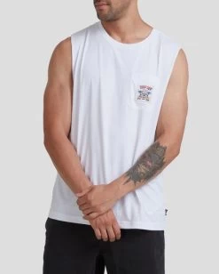 RVCA KEEP OUT MUSCLE