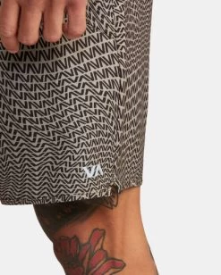 RVCA YOGGER STRETCH ELASTIC SHORTS 17" -Rvca v201trys rvcaw tmb6 dtl1