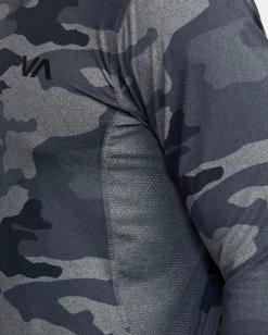 RVCA SPORT VENT LONG SLEEVE T-SHIRT 11 RVCA SPORT VENT LONG SLEEVE T-SHIRT -Rvca v9011rsv rvcaw cam dtl3