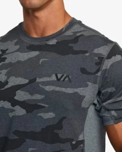 RVCA SPORT VENT PERFORMANCE T-SHIRT -Rvca v9021rsv rvcaw cam dtl1