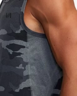 RVCA SPORT VENT TANK TOP 10 RVCA SPORT VENT TANK TOP -Rvca v9031rst rvcaw cam dtl2